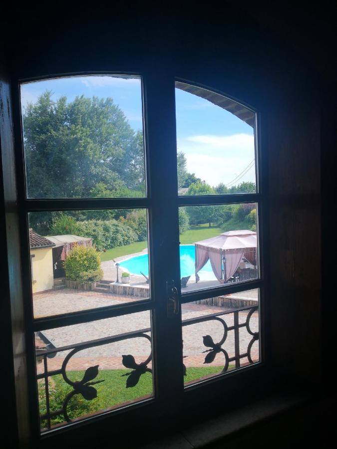 B&B Il Martin Pescatore Bagnolo San Vito Exterior photo